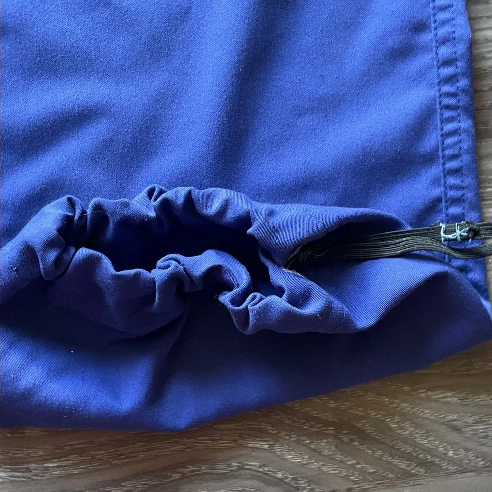 FIGS Style PM 5900Scrub Pants Royal Blue Jogger. Size Large.